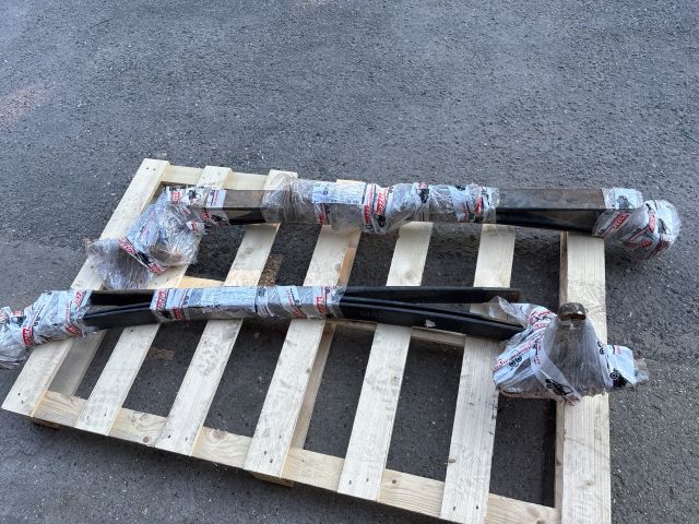 bontott MERCEDES-BENZ SPRINTER Hátsó Rugó Pár