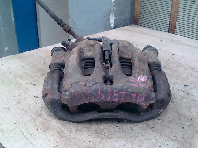 bontott MERCEDES-BENZ SPRINTER Bal első Féknyereg Munkahengerrel