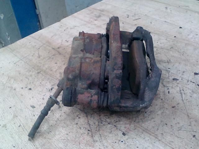 bontott MERCEDES-BENZ SPRINTER Jobb első Féknyereg Munkahengerrel