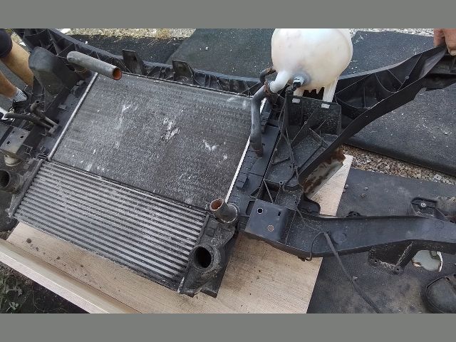 bontott MERCEDES-BENZ SPRINTER Komplett Homlokfal (Részeivel)