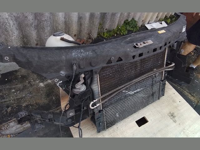 bontott MERCEDES-BENZ SPRINTER Komplett Homlokfal (Részeivel)