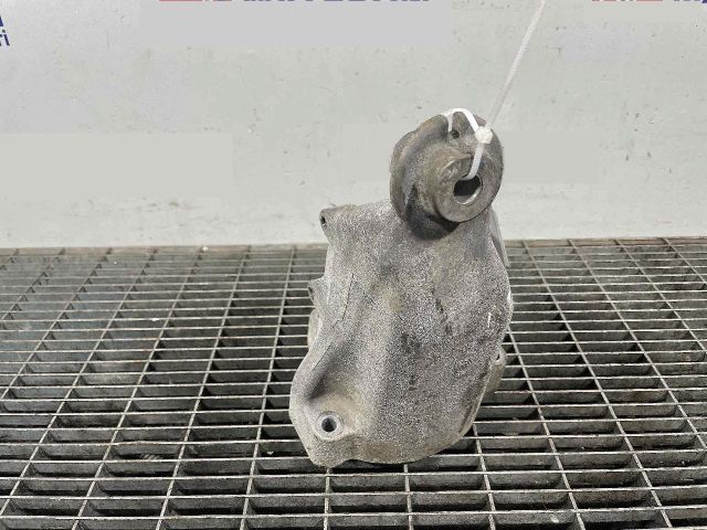 bontott MERCEDES-BENZ SPRINTER Motor Tartó Bak (Pozíciófüggetlen)