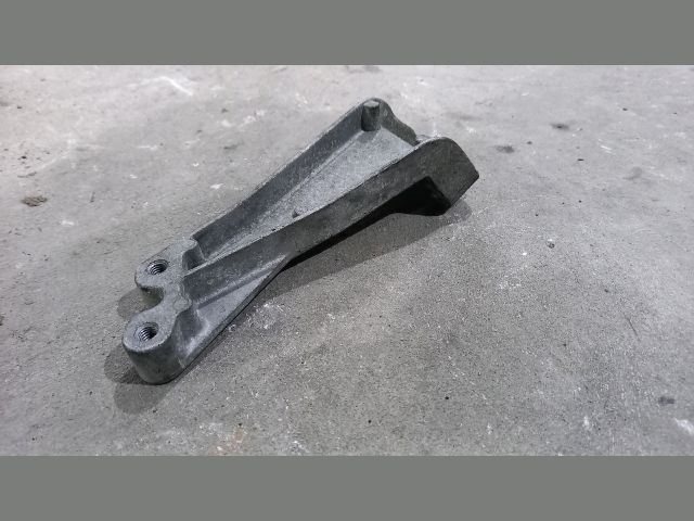 bontott MERCEDES-BENZ SPRINTER Motor Tartó Bak Bal