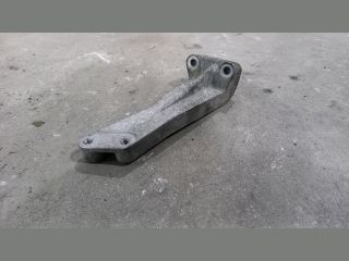 bontott MERCEDES-BENZ SPRINTER Motor Tartó Bak Bal