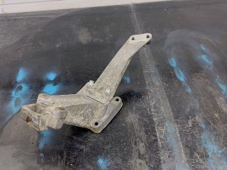 bontott MERCEDES-BENZ SPRINTER Motor Tartó Bak Bal