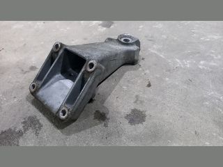 bontott MERCEDES-BENZ SPRINTER Motor Tartó Bak Bal