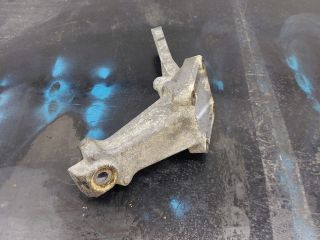 bontott MERCEDES-BENZ SPRINTER Motor Tartó Bak Bal