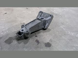 bontott MERCEDES-BENZ SPRINTER Motor Tartó Bak Bal