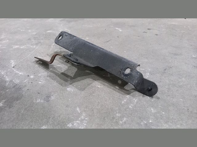 bontott MERCEDES-BENZ SPRINTER Motor Tartó Bak Bal