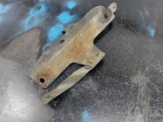 bontott MERCEDES-BENZ SPRINTER Motor Tartó Bak Bal