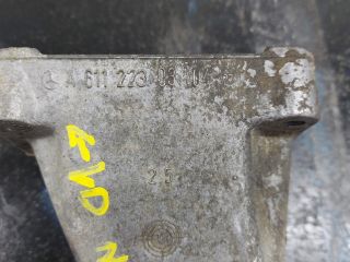 bontott MERCEDES-BENZ SPRINTER Motor Tartó Bak Jobb