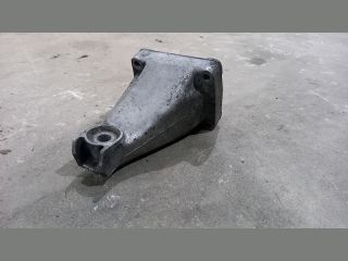 bontott MERCEDES-BENZ SPRINTER Motor Tartó Bak Jobb