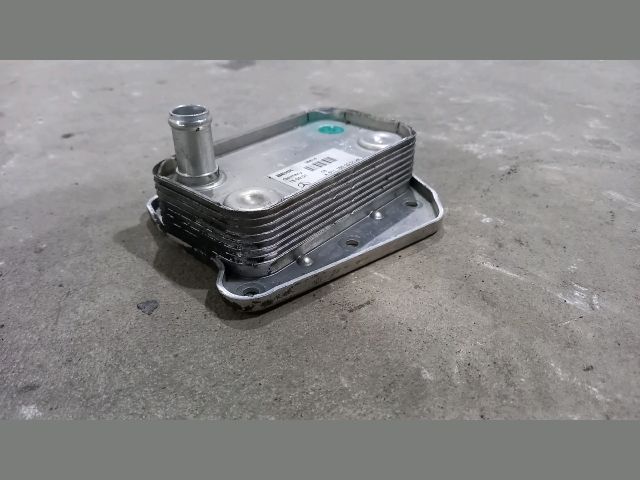 bontott MERCEDES-BENZ SPRINTER Olajhűtő