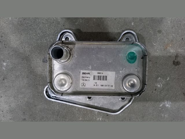 bontott MERCEDES-BENZ SPRINTER Olajhűtő