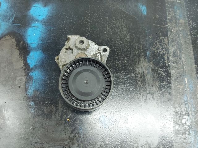 bontott MERCEDES-BENZ SPRINTER Szíjfeszítő Görgő