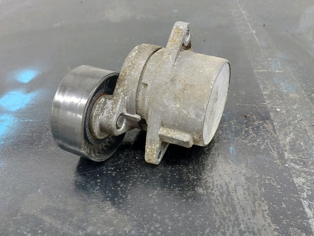 bontott MERCEDES-BENZ SPRINTER Szíjfeszítő Görgő