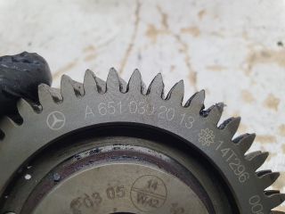 bontott MERCEDES-BENZ SPRINTER Olajszivattyú Fogaskerék