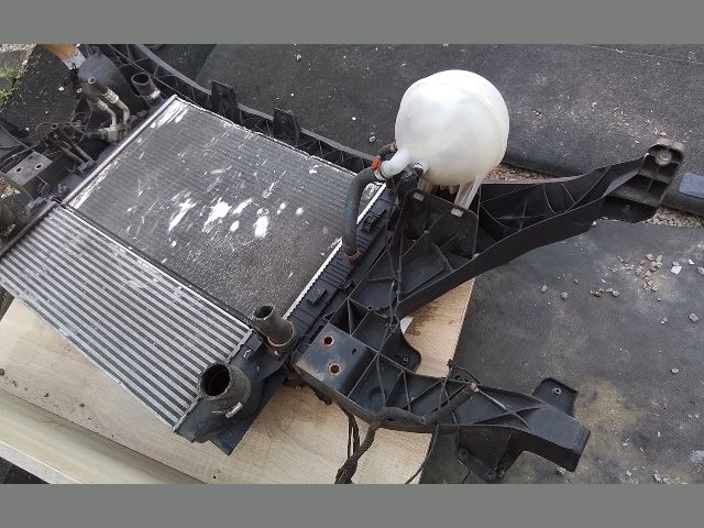 bontott MERCEDES-BENZ SPRINTER Komplett Homlokfal (Részeivel)