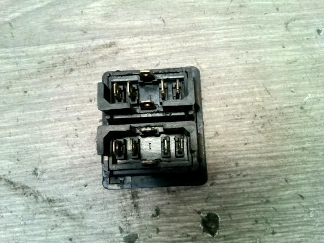 bontott MERCEDES-BENZ SPRINTER Ablakemelő Kapcsoló (Pozíciófüggetlen)