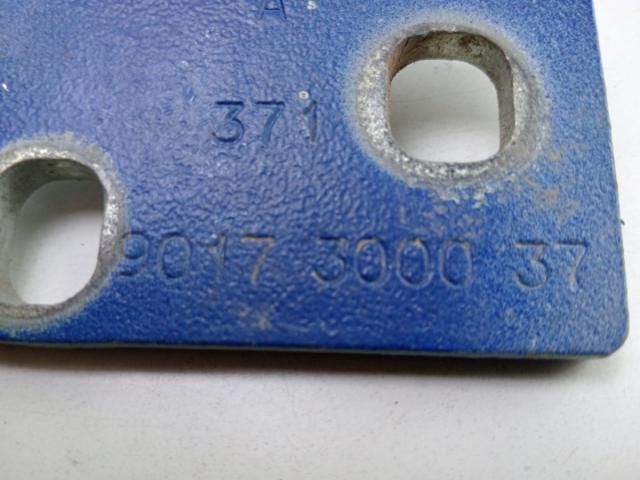 bontott MERCEDES-BENZ SPRINTER Ajtó Zsanér (Pozíciófüggetlen)