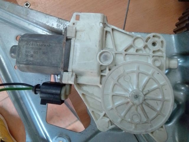 bontott MERCEDES-BENZ SPRINTER Bal első Ablakemelő Motor