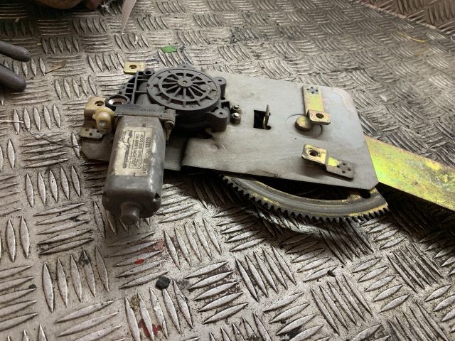 bontott MERCEDES-BENZ SPRINTER Bal első Ablakemelő Szerkezet (Mechanikus)