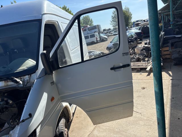 bontott MERCEDES-BENZ SPRINTER Bal első Ajtó (Részeivel)