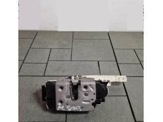 bontott MERCEDES-BENZ SPRINTER Bal első Ajtózár