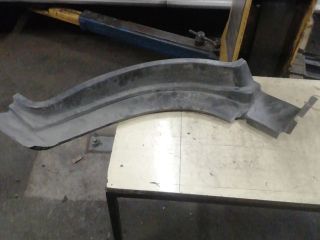 bontott MERCEDES-BENZ SPRINTER Bal első Dobbetét (Kerékjárati, Műanyag)