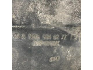 bontott MERCEDES-BENZ SPRINTER Bal első Dobbetét (Kerékjárati, Műanyag)