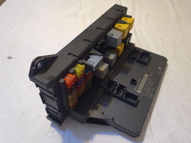 bontott MERCEDES-BENZ SPRINTER Biztosítéktábla Utastér