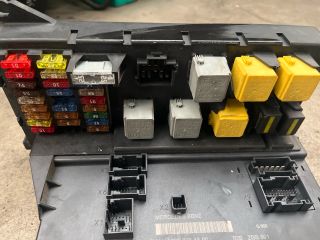 bontott MERCEDES-BENZ SPRINTER Biztosítéktábla Utastér