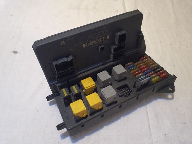 bontott MERCEDES-BENZ SPRINTER Biztosítéktábla Utastér