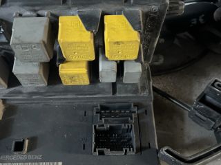 bontott MERCEDES-BENZ SPRINTER Biztosítéktábla Utastér