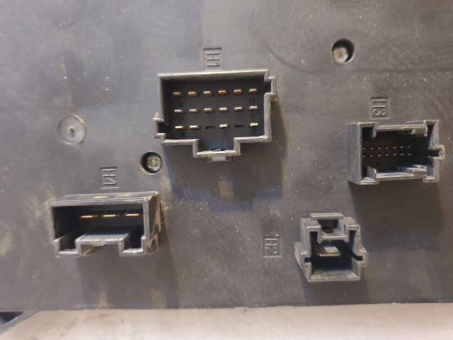 bontott MERCEDES-BENZ SPRINTER Biztosítéktábla Utastér