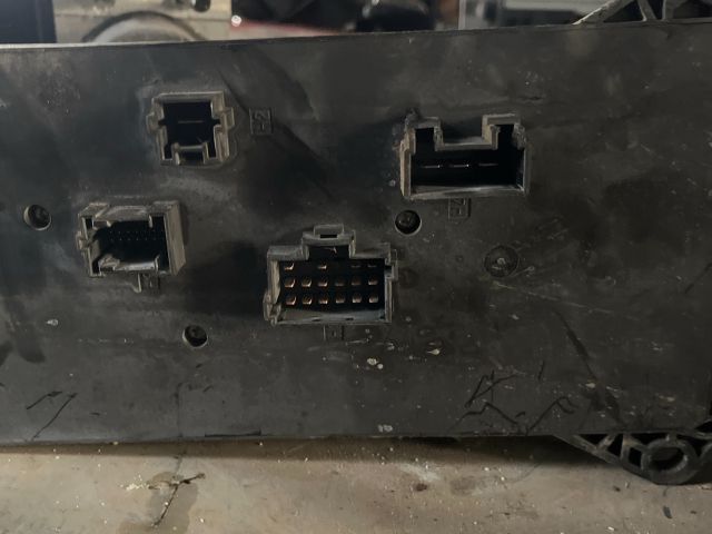 bontott MERCEDES-BENZ SPRINTER Biztosítéktábla Utastér