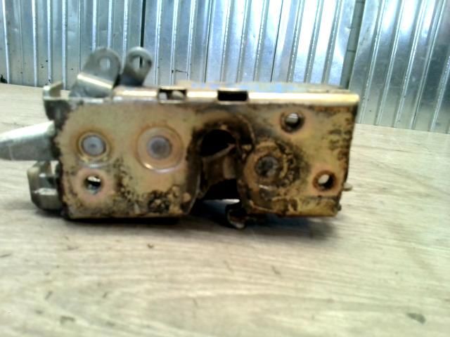 bontott MERCEDES-BENZ SPRINTER Csomagtérajtó Zárszerkezet