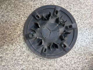 bontott MERCEDES-BENZ SPRINTER Dísztárcsa (1 db)