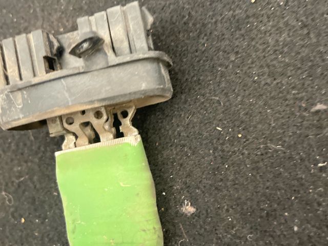 bontott MERCEDES-BENZ SPRINTER Előtét Ellenállás Fűtőmotor