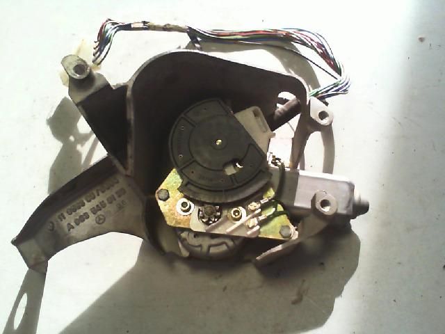 bontott MERCEDES-BENZ SPRINTER Első Ablaktörlő Motor