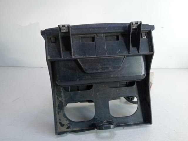 bontott MERCEDES-BENZ SPRINTER Első Hamutartó