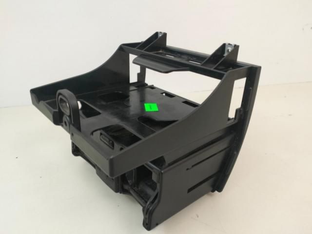 bontott MERCEDES-BENZ SPRINTER Első Hamutartó