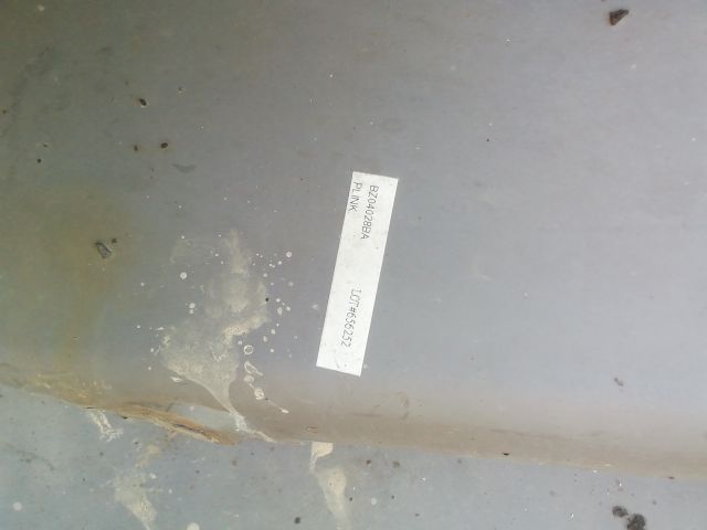 bontott MERCEDES-BENZ SPRINTER Első Lökhárító (Üresen)