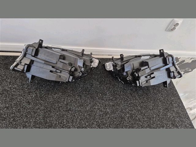 bontott MERCEDES-BENZ SPRINTER Fényszóró (Pozíciófüggetlen)