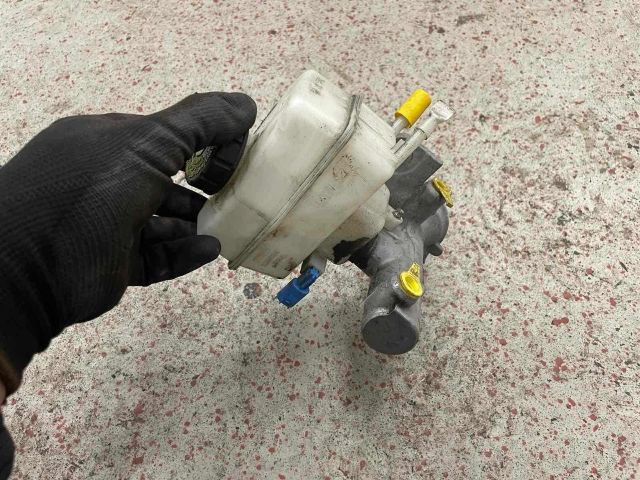 bontott MERCEDES-BENZ SPRINTER Főfékhenger