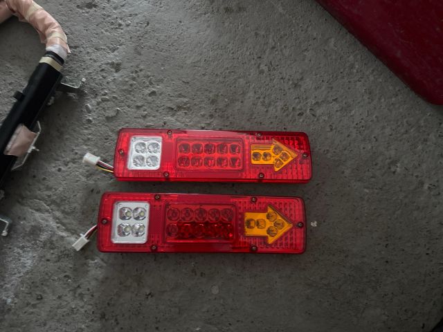 bontott MERCEDES-BENZ SPRINTER Hátsó Lámpa Szett