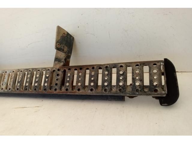 bontott MERCEDES-BENZ SPRINTER Hátsó Lökhárító Merevítő (Fém)