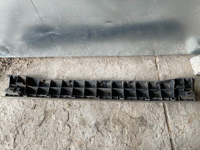 bontott MERCEDES-BENZ SPRINTER Hátsó Lökhárító (Részeivel)