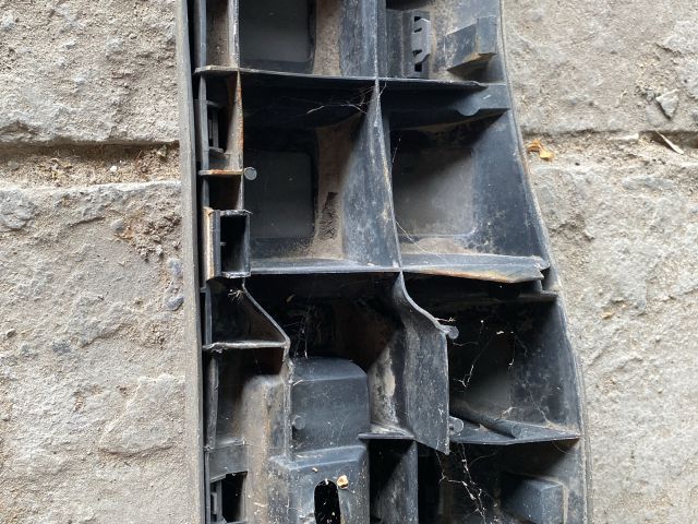 bontott MERCEDES-BENZ SPRINTER Hátsó Lökhárító (Részeivel)