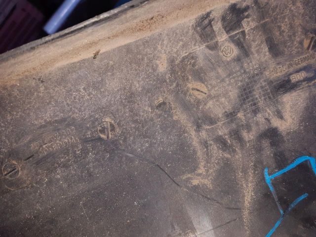 bontott MERCEDES-BENZ SPRINTER Hátsó Lökhárító (Üresen)